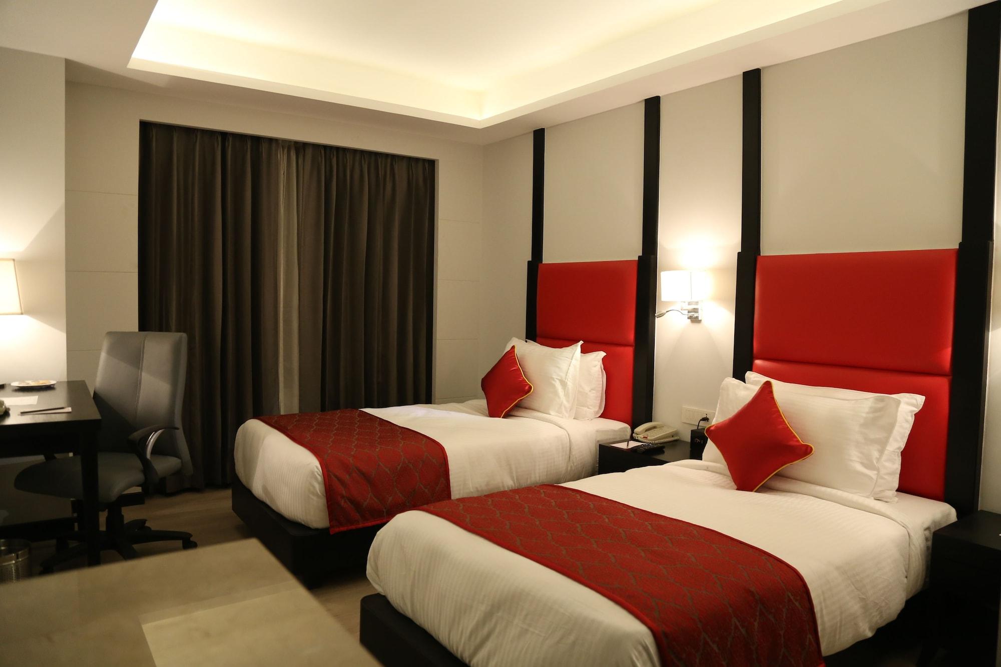 Ramada Encore Jalandhar Buitenkant foto