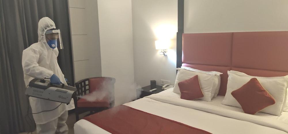 Ramada Encore Jalandhar Buitenkant foto
