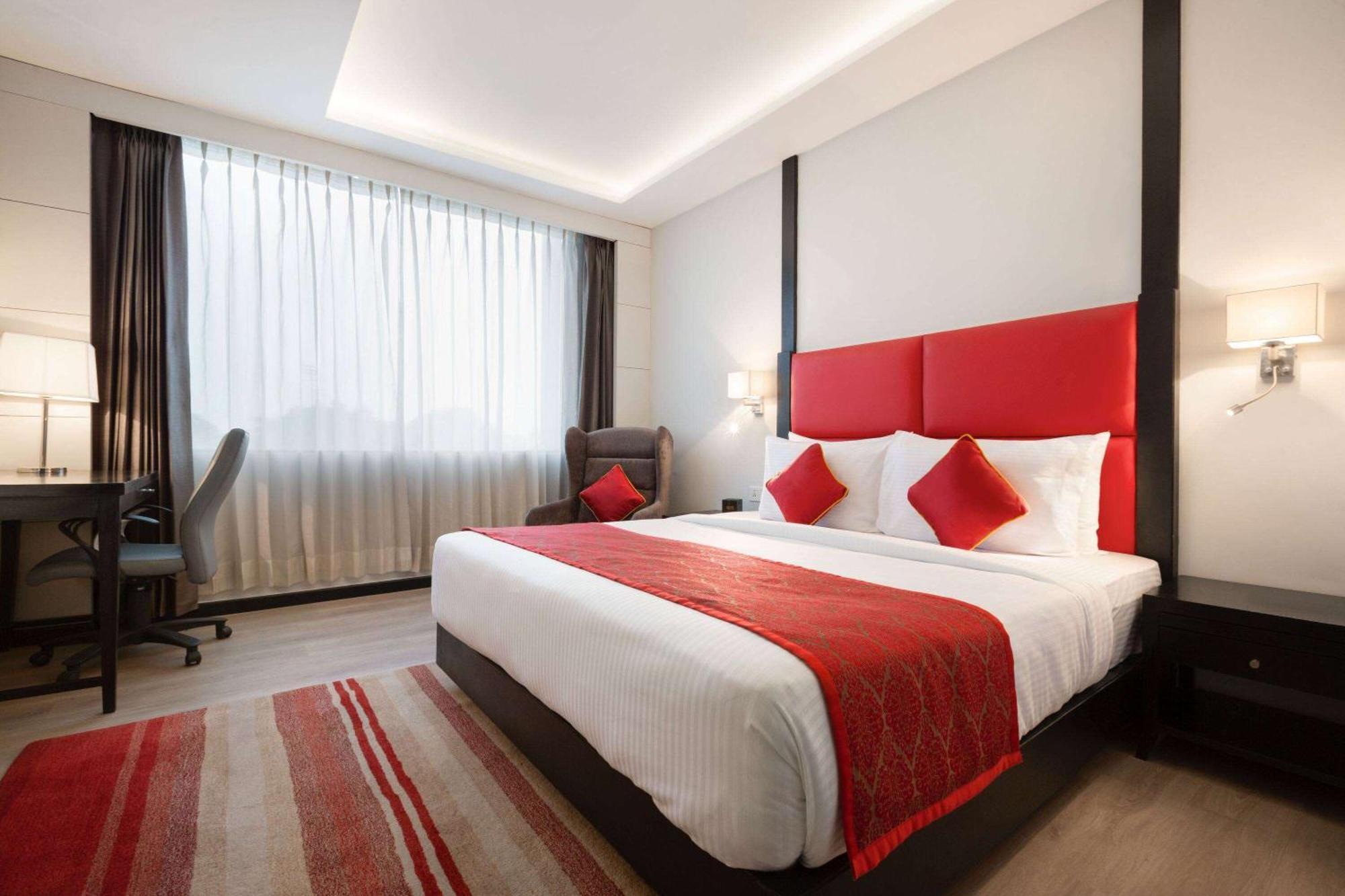 Ramada Encore Jalandhar Buitenkant foto