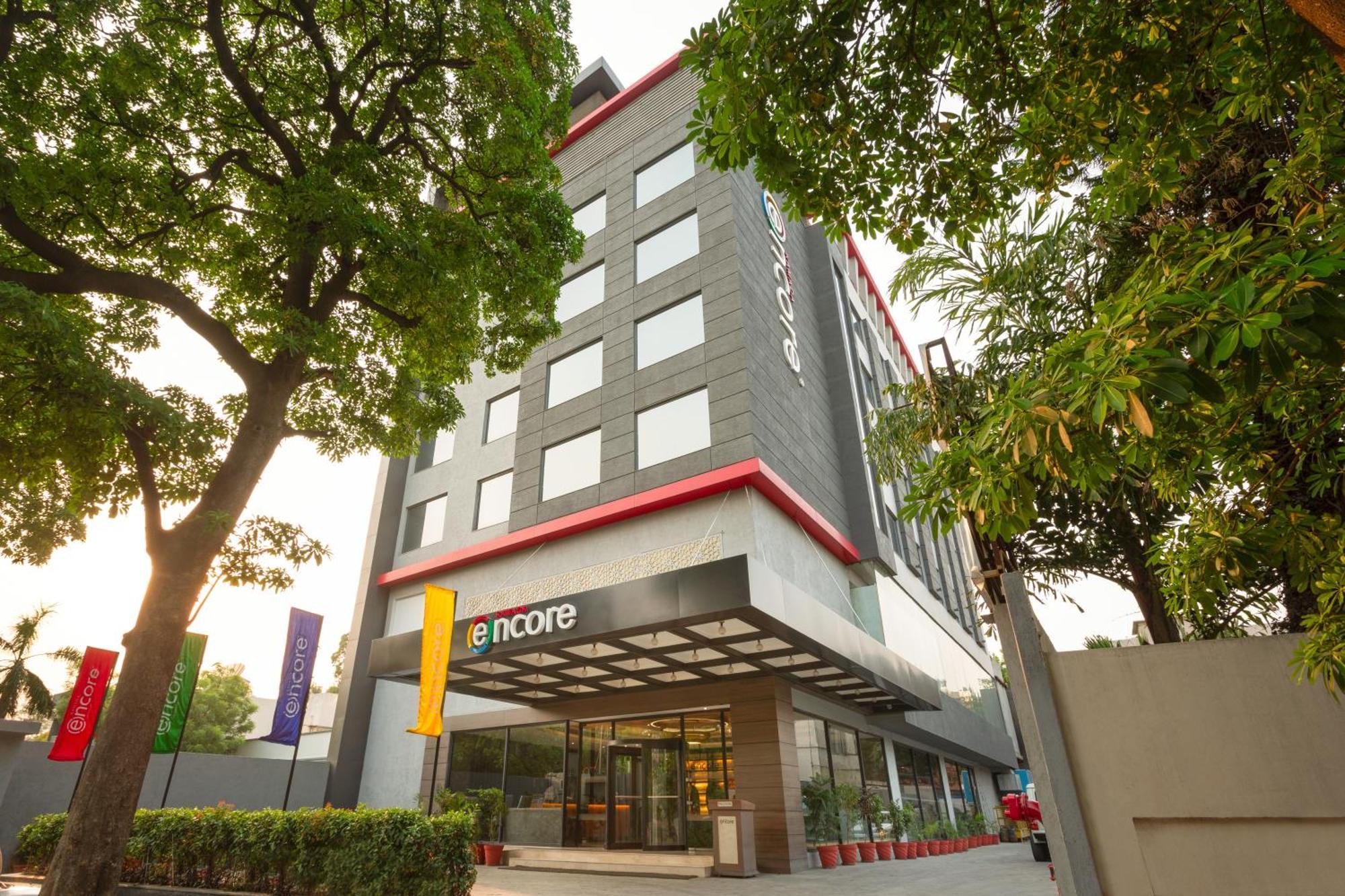 Ramada Encore Jalandhar Buitenkant foto
