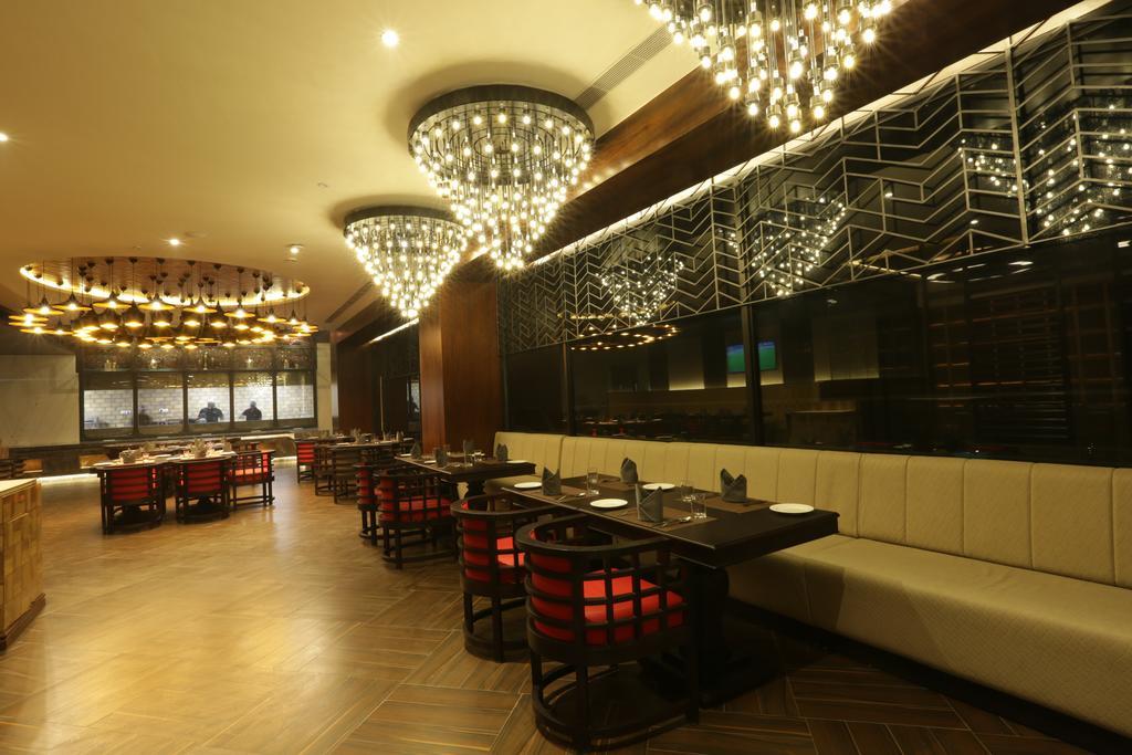 Ramada Encore Jalandhar Buitenkant foto