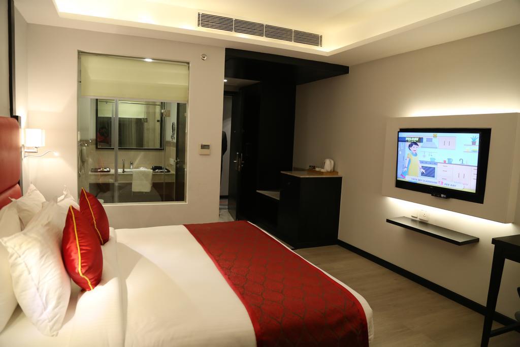 Ramada Encore Jalandhar Buitenkant foto