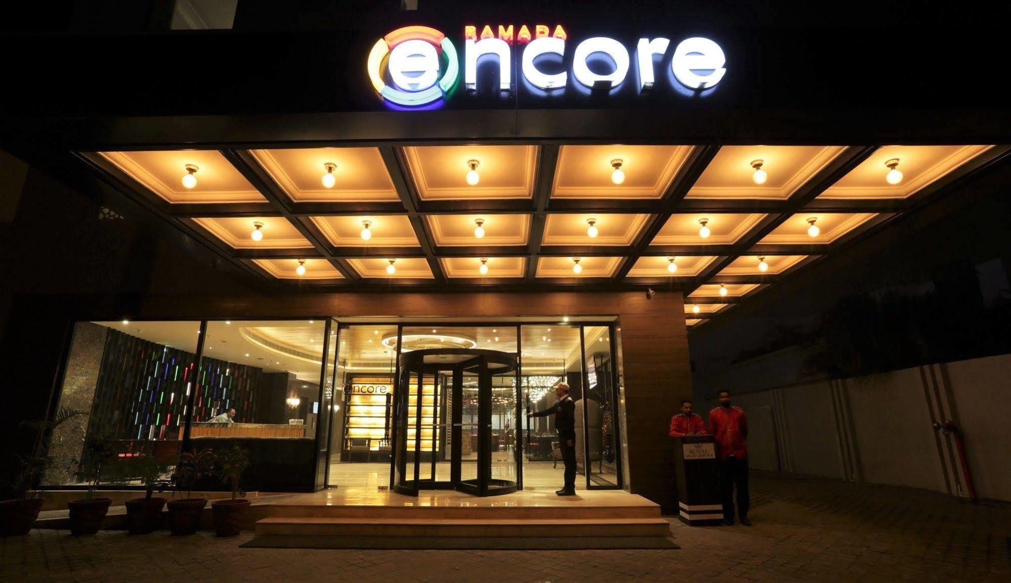 Ramada Encore Jalandhar Buitenkant foto