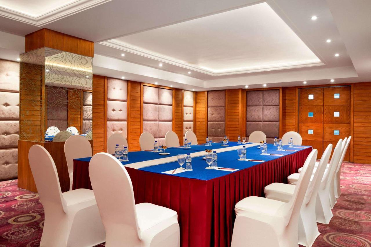 Ramada Encore Jalandhar Buitenkant foto