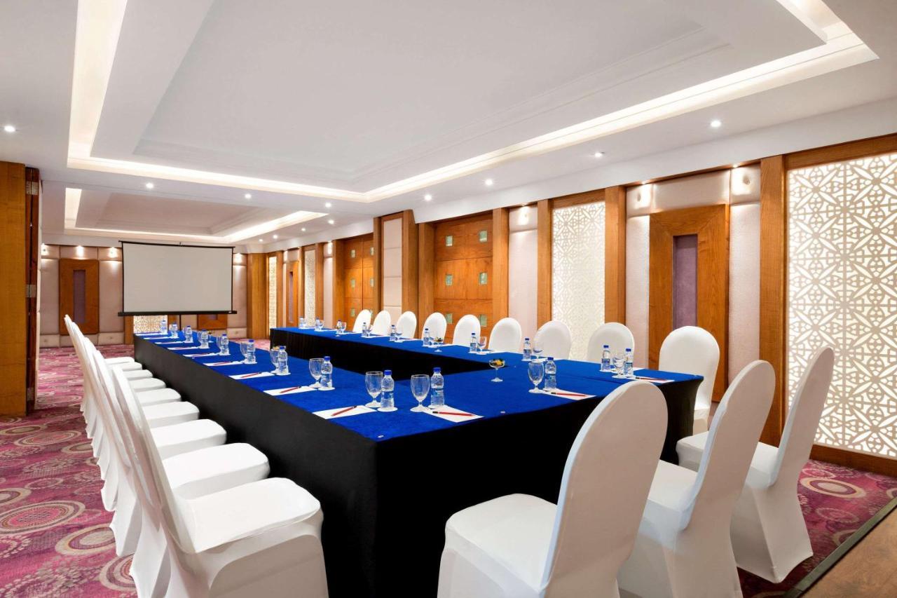 Ramada Encore Jalandhar Buitenkant foto