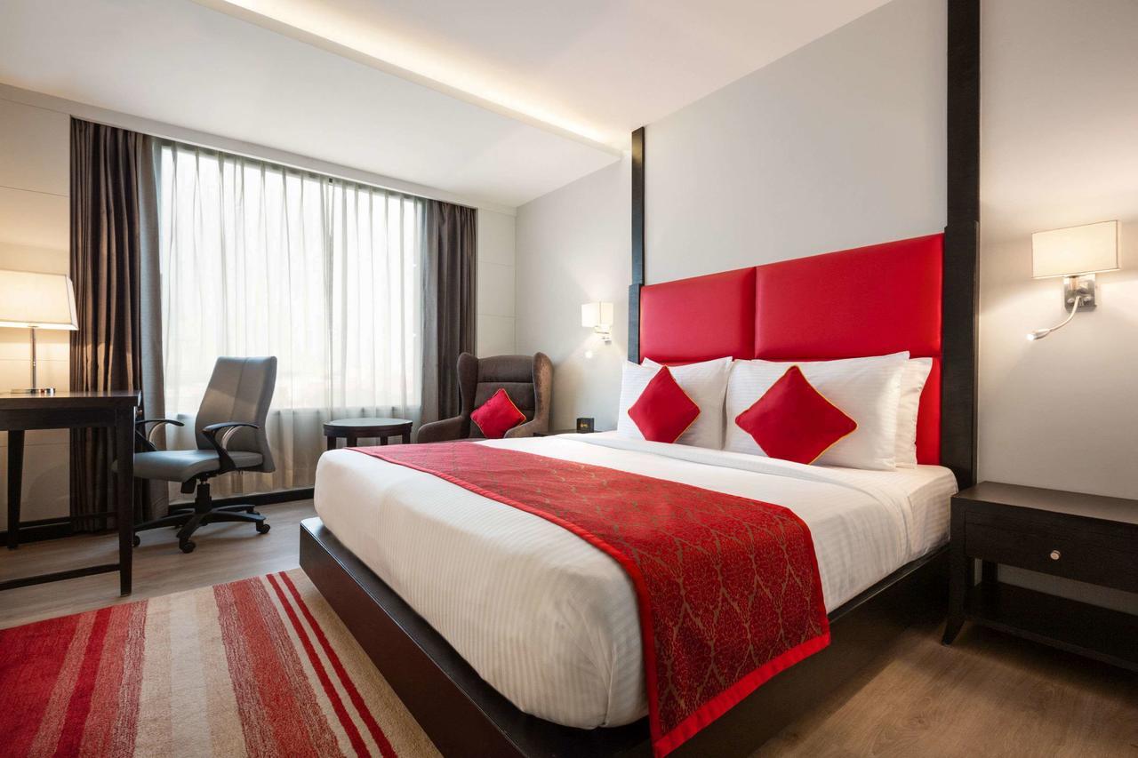 Ramada Encore Jalandhar Buitenkant foto